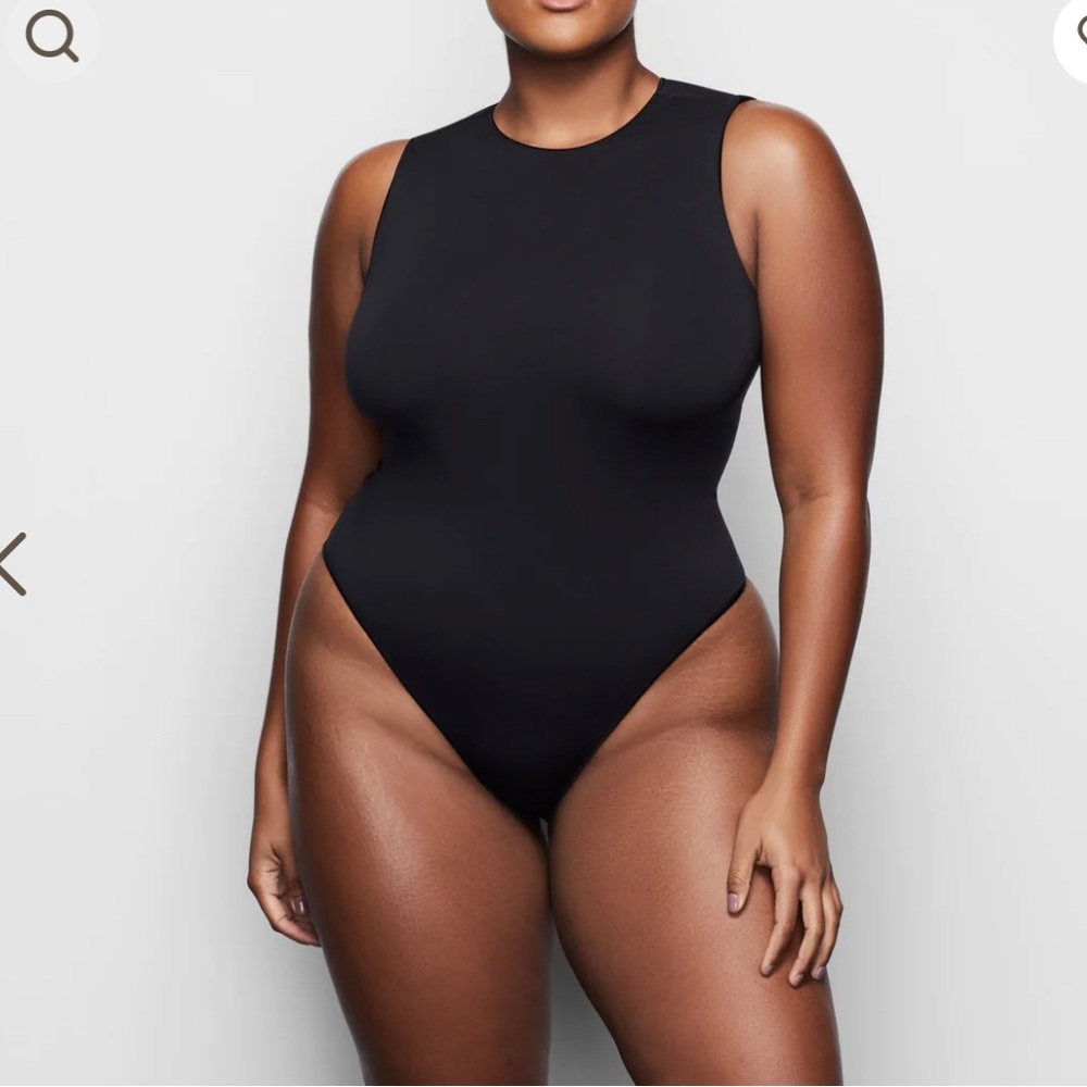 Skims high neck bodysuit black onyx l/xl like new